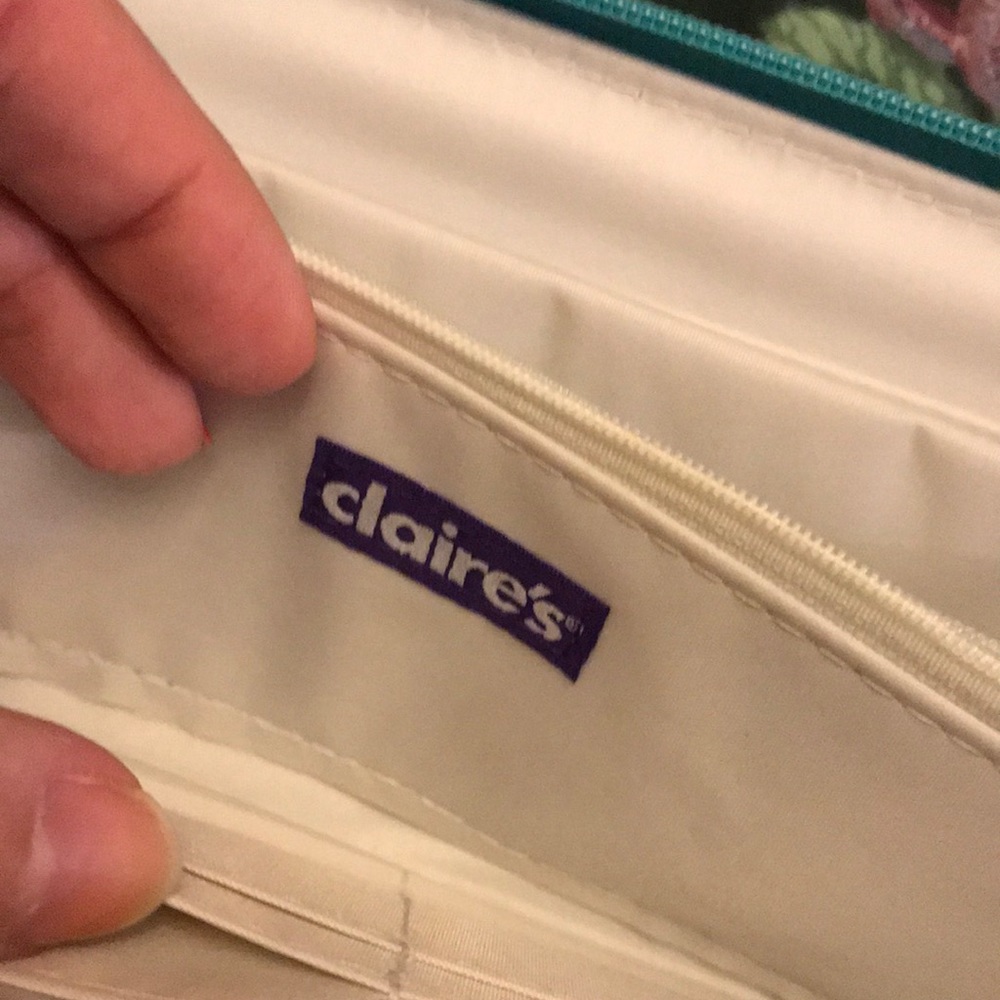 Ladies Wallet - Picture 4 of 4